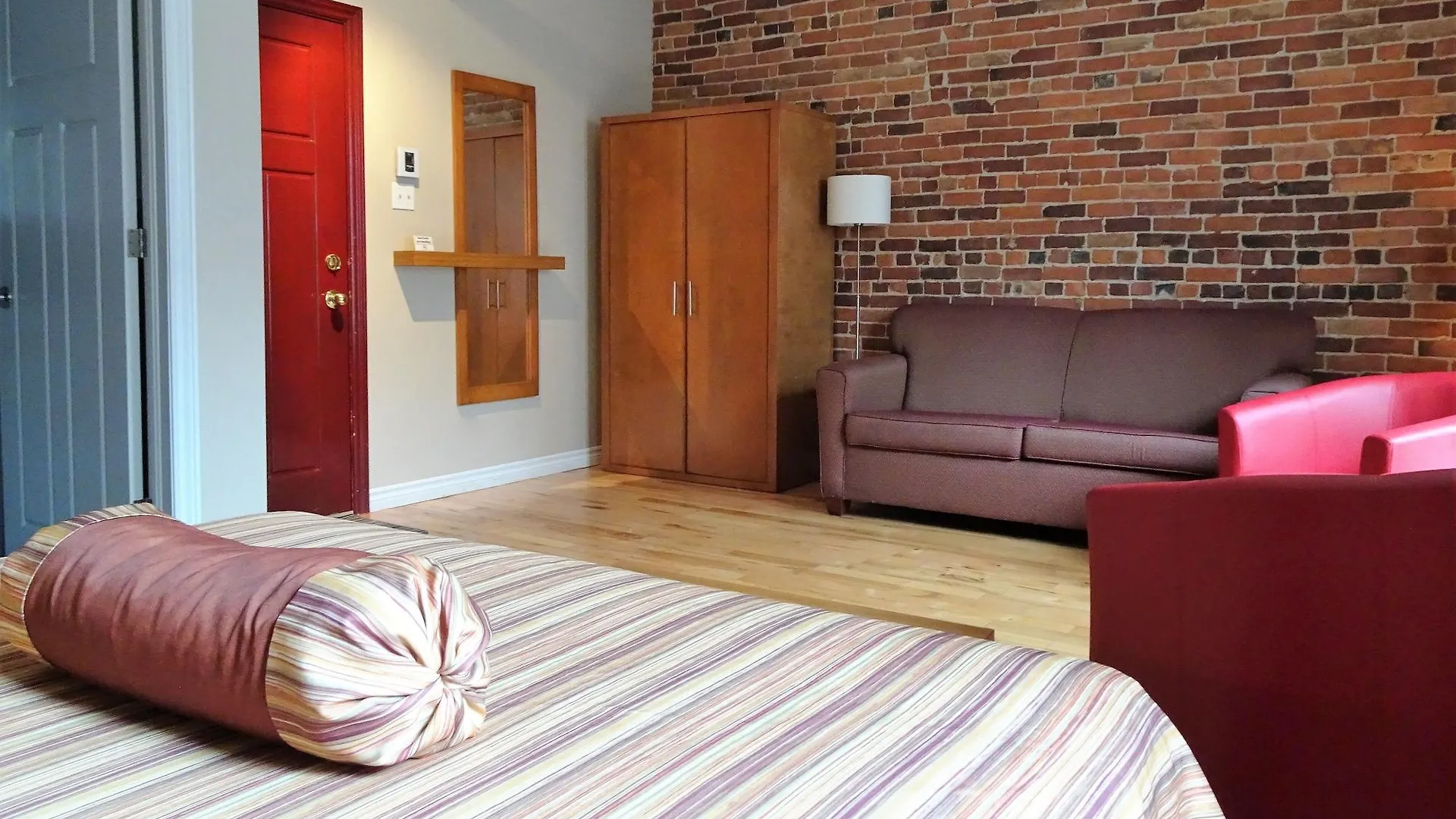 Hotel Quartier Des Spectacles Montreal 2*,